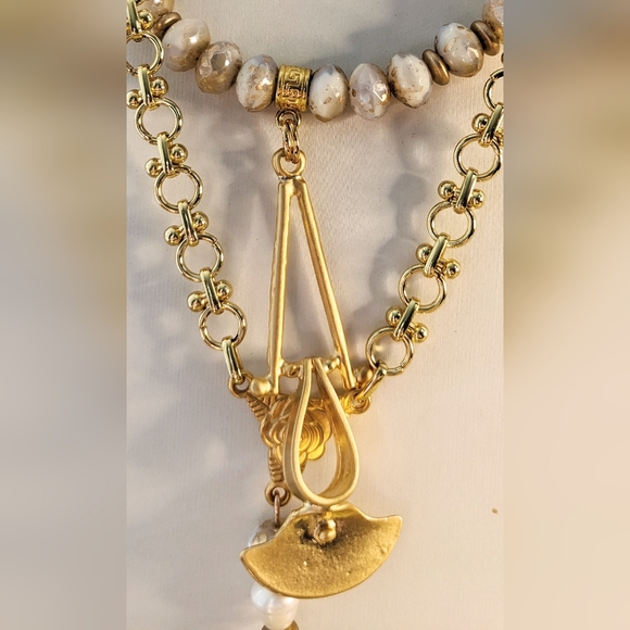 Artisan White & Gold Rustic Crystal & Glass In Two Strand Necklace W/ Pendants - Picture 2 of 12
